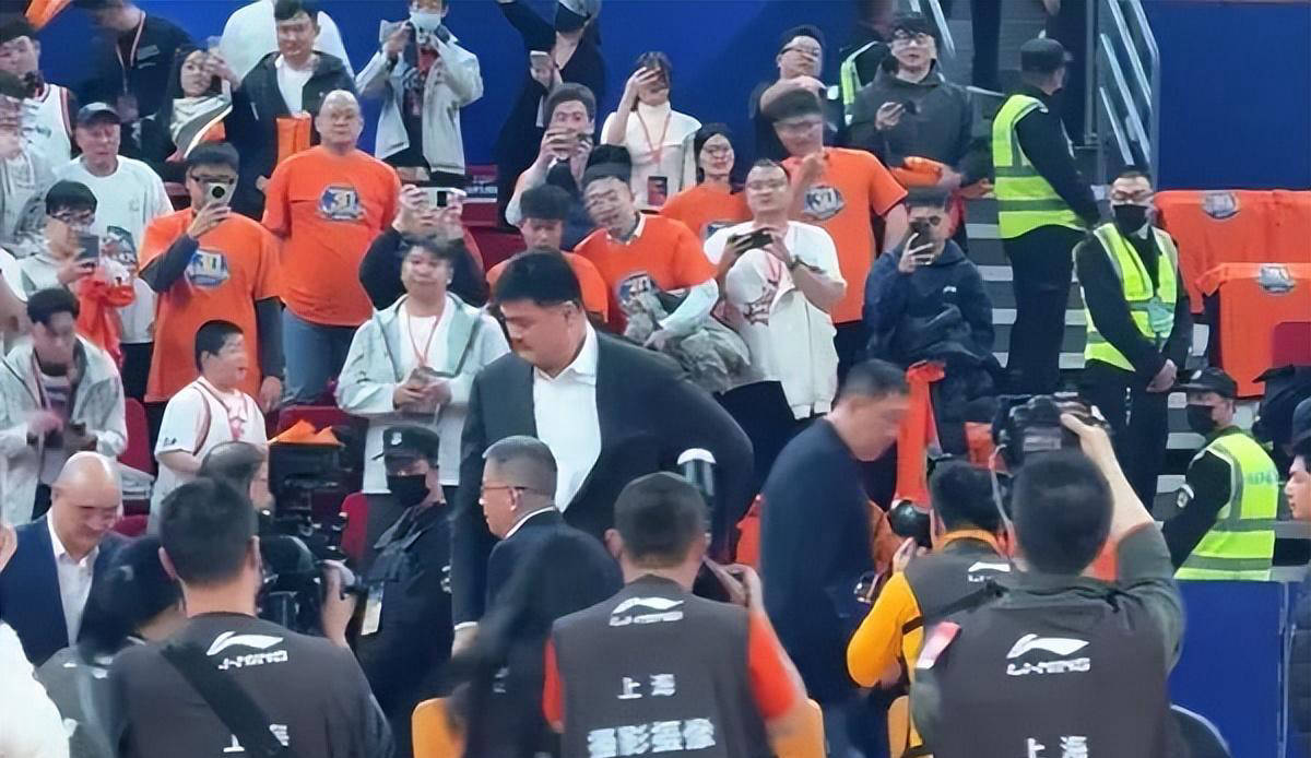 雷火登录入口-转折点！上海海港篮板制胜，CBA季后赛集结日攻防权衡，震撼外界，心理建设被强调的简单介绍